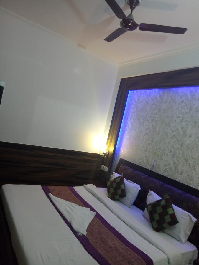 Hotel Perfect Palace New Delhi Exterior photo